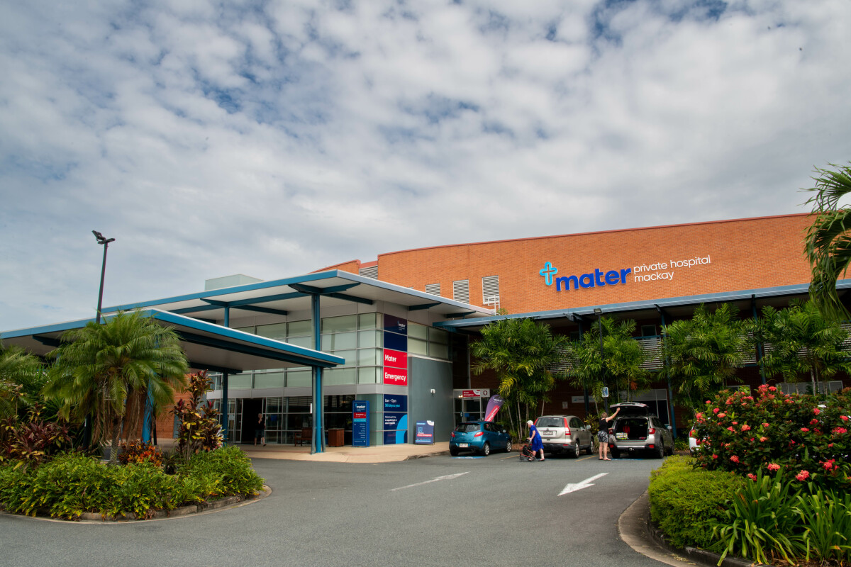 Mackay-entry_sml.jpg Mackay-entry_sml.jpg